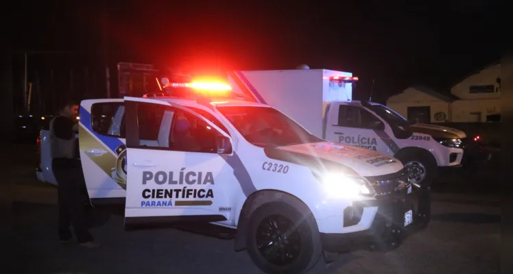 Mulher morre vítima de atropelamento, na Avenida Souza Naves, em Ponta Grossa, na noite desta quarta-feira (21) |