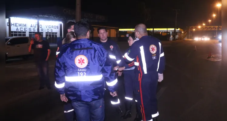 Mulher morre vítima de atropelamento, na Avenida Souza Naves, em Ponta Grossa, na noite desta quarta-feira (21) |