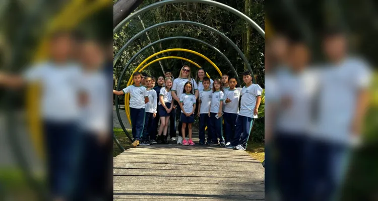 Veja as fotos dos passeios dos estudantes em vários locais.