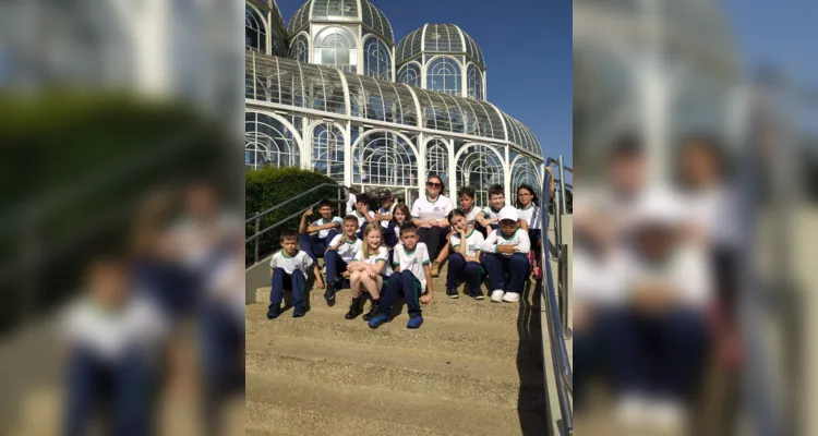 Veja as fotos dos passeios dos estudantes em vários locais.