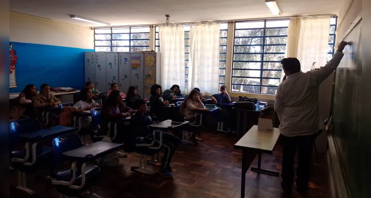 Confira as fotos das ações dos educandos em sala de aula.