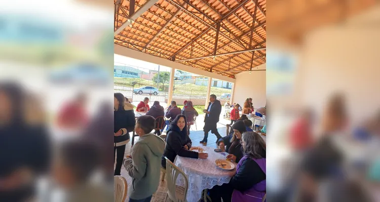 Confira os registros da visita dos educandos na associação do município.