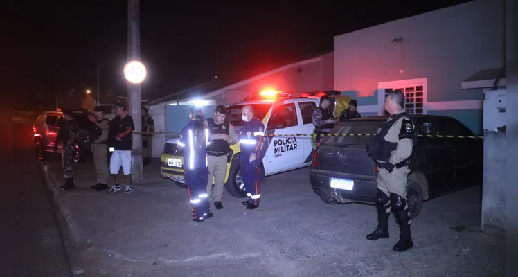 Homem é morto a tiros durante discussão em bar, no Lagoa Dourada, em Ponta Grossa |