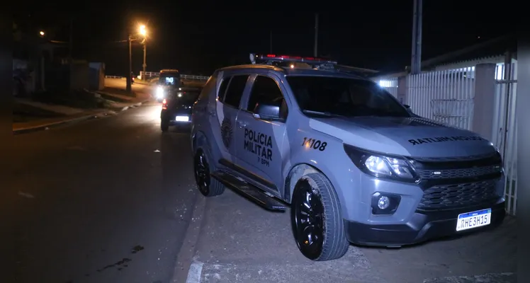 Homem é morto a tiros durante discussão em bar, no Lagoa Dourada, em Ponta Grossa |