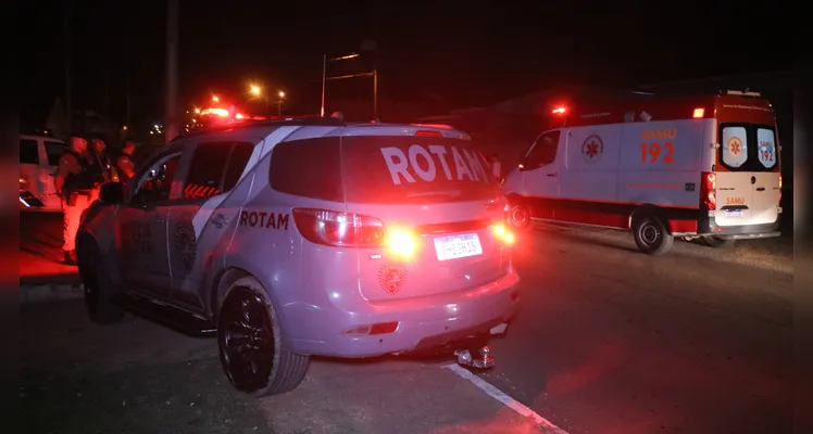 Homem é morto a tiros durante discussão em bar, no Lagoa Dourada, em Ponta Grossa |