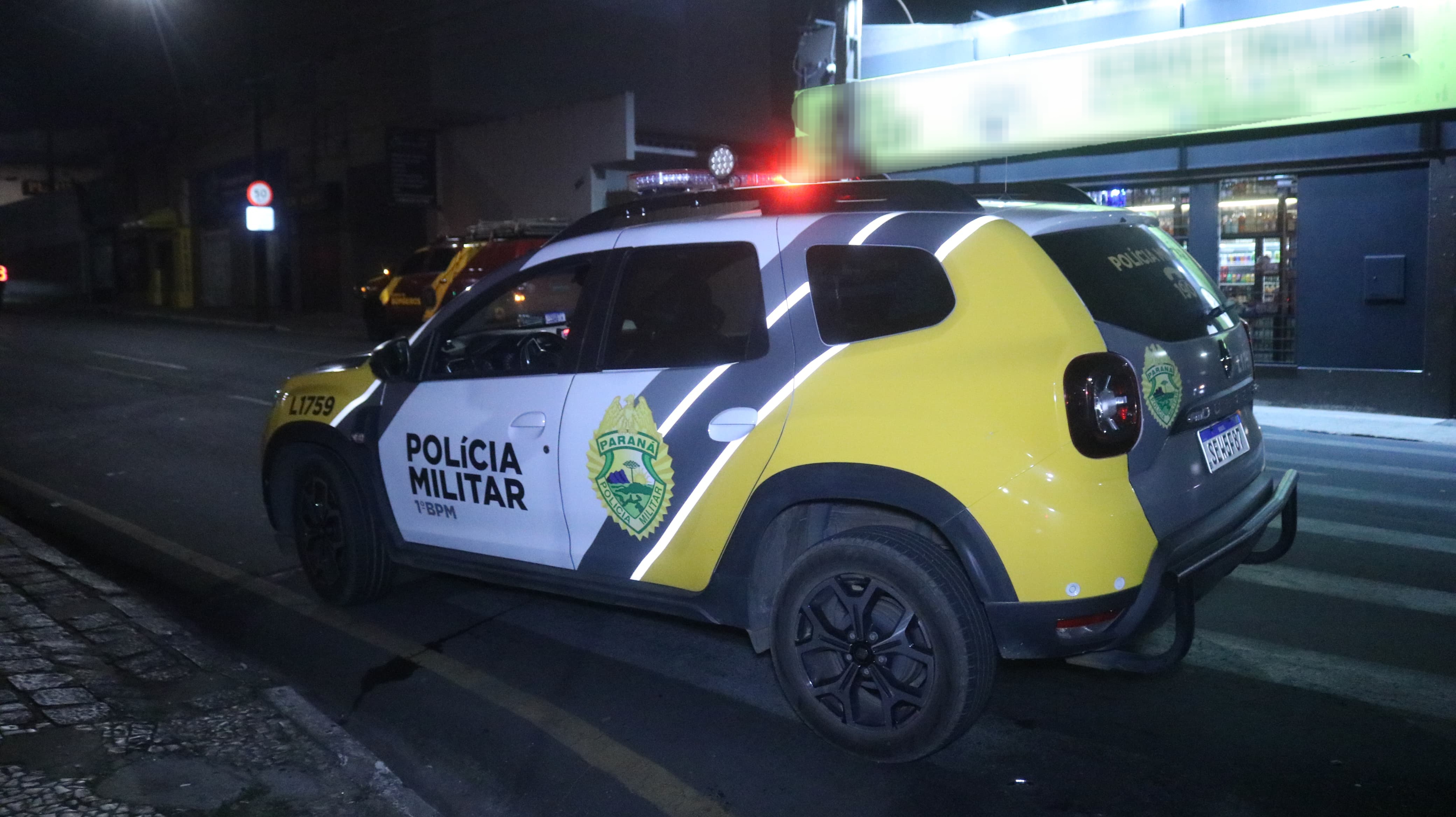 Polícia Militar localizou motorista do carro após denúncia.