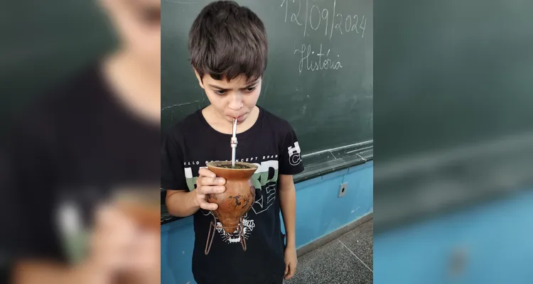 Veja como foi o trabalho e a 'roda de chimarrão' em sala de aula.