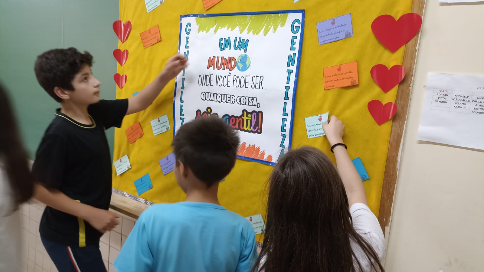 Confira os registros do trabalho dos alunos em sala de aula.