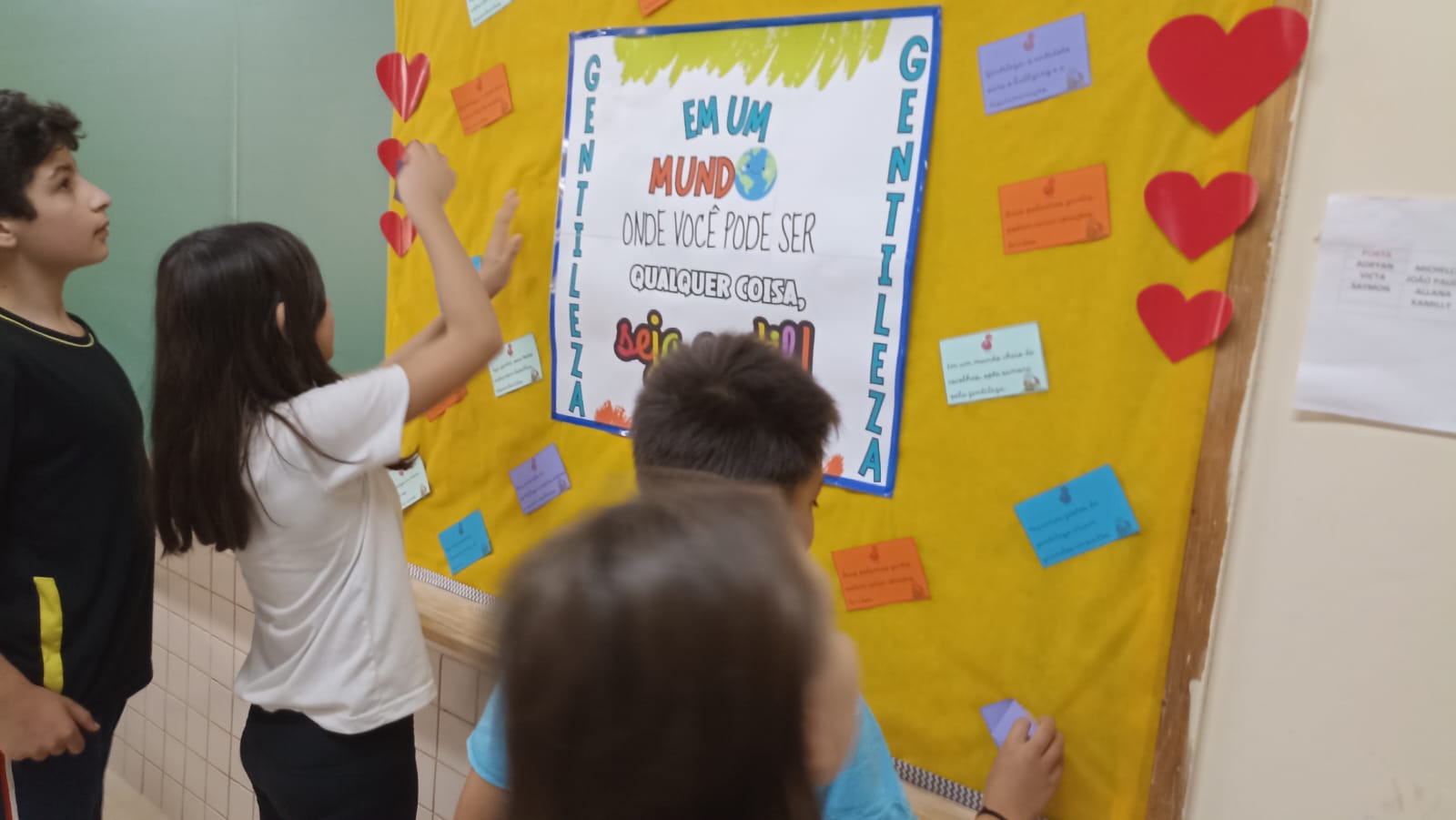 Confira os registros do trabalho dos alunos em sala de aula.