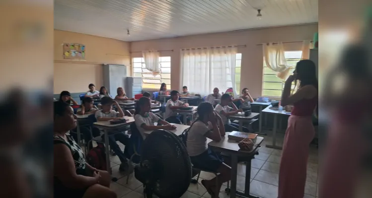 Proposta teve várias ações em sala de aula e conversa com profissional sobre o tema.