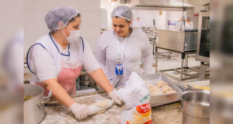 A Unidade de Alimentação e Nutrição é a responsável por esse trabalho fundamental na rotina dos hospitais.