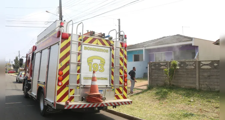 Corpo de Bombeiros foi acionado para controlar o princípio de incêndio.