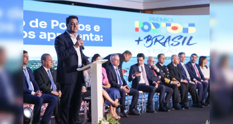 Carlos Massa Ratinho Junior discursou durante a entrega do prêmio a Portos do Paraná.