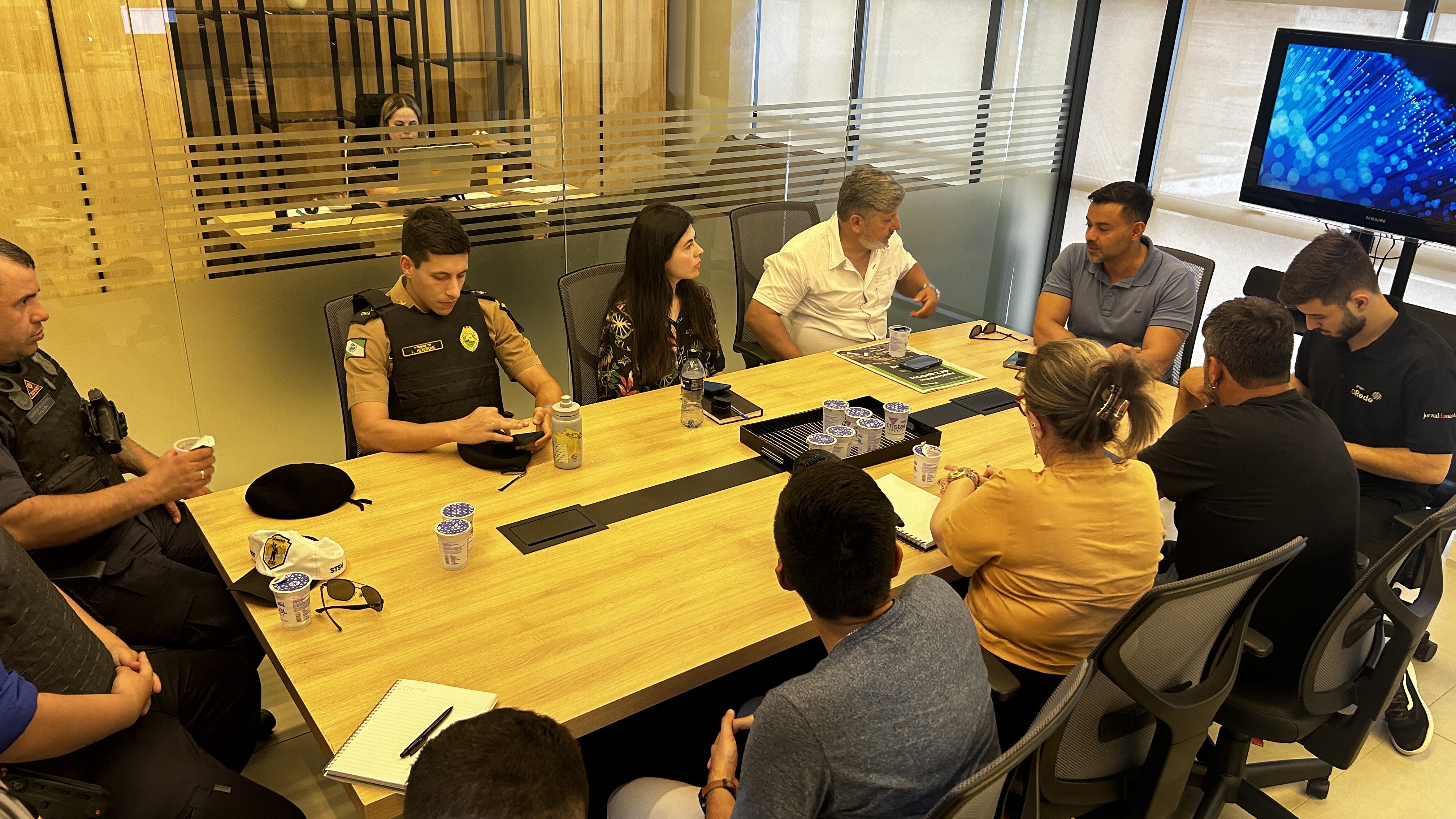 Reunião com os representantes de cada candidato e com a presença de autoridades de segurança ocorreu na nova sede do Grupo aRede |