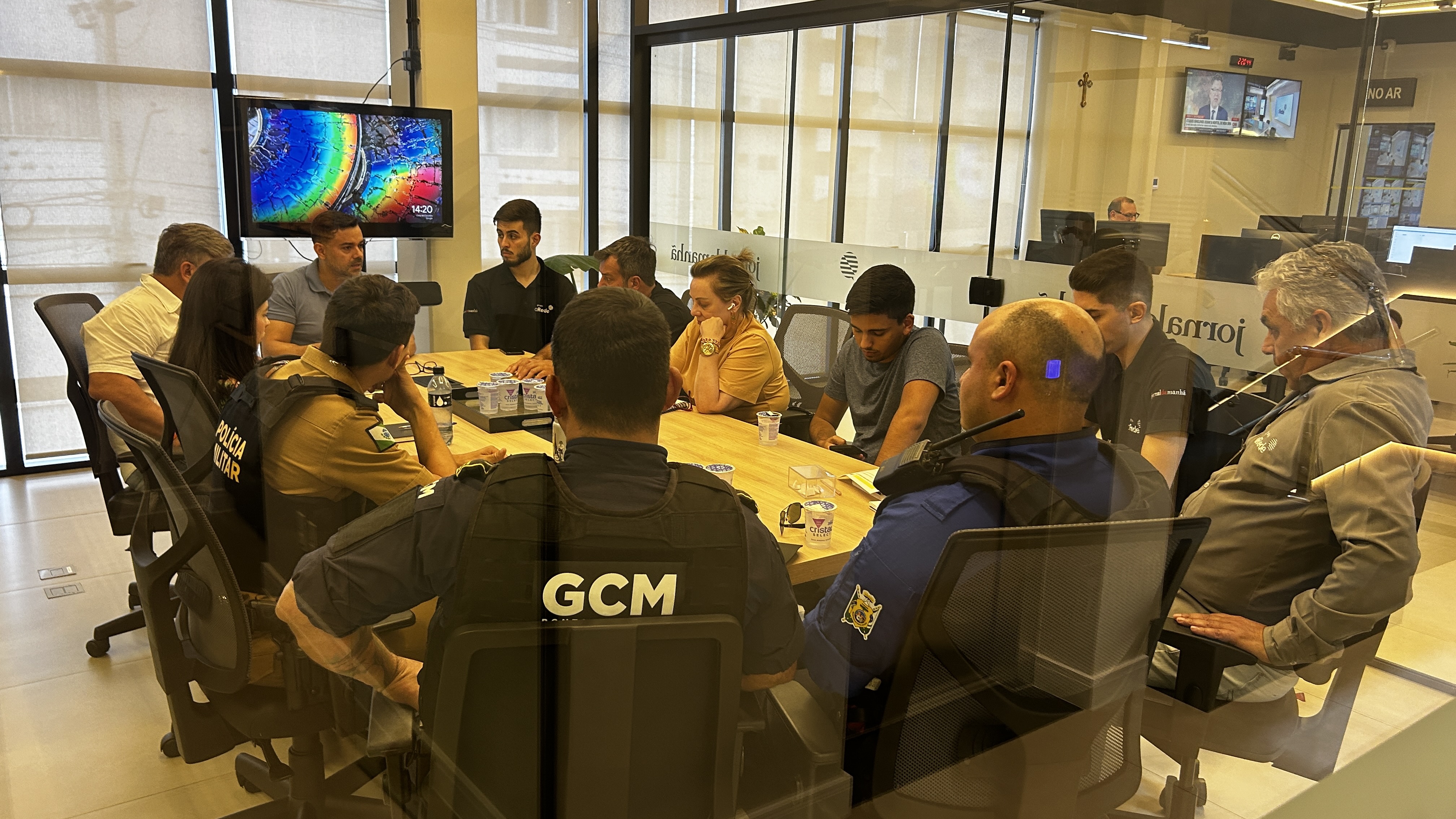 Reunião com os representantes de cada candidato e com a presença de autoridades de segurança ocorreu na nova sede do Grupo aRede |