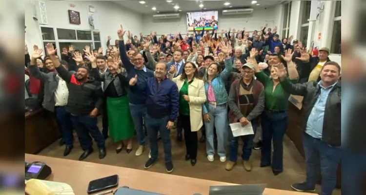 Lideranças políticas marcaram presença na convenção partidária.