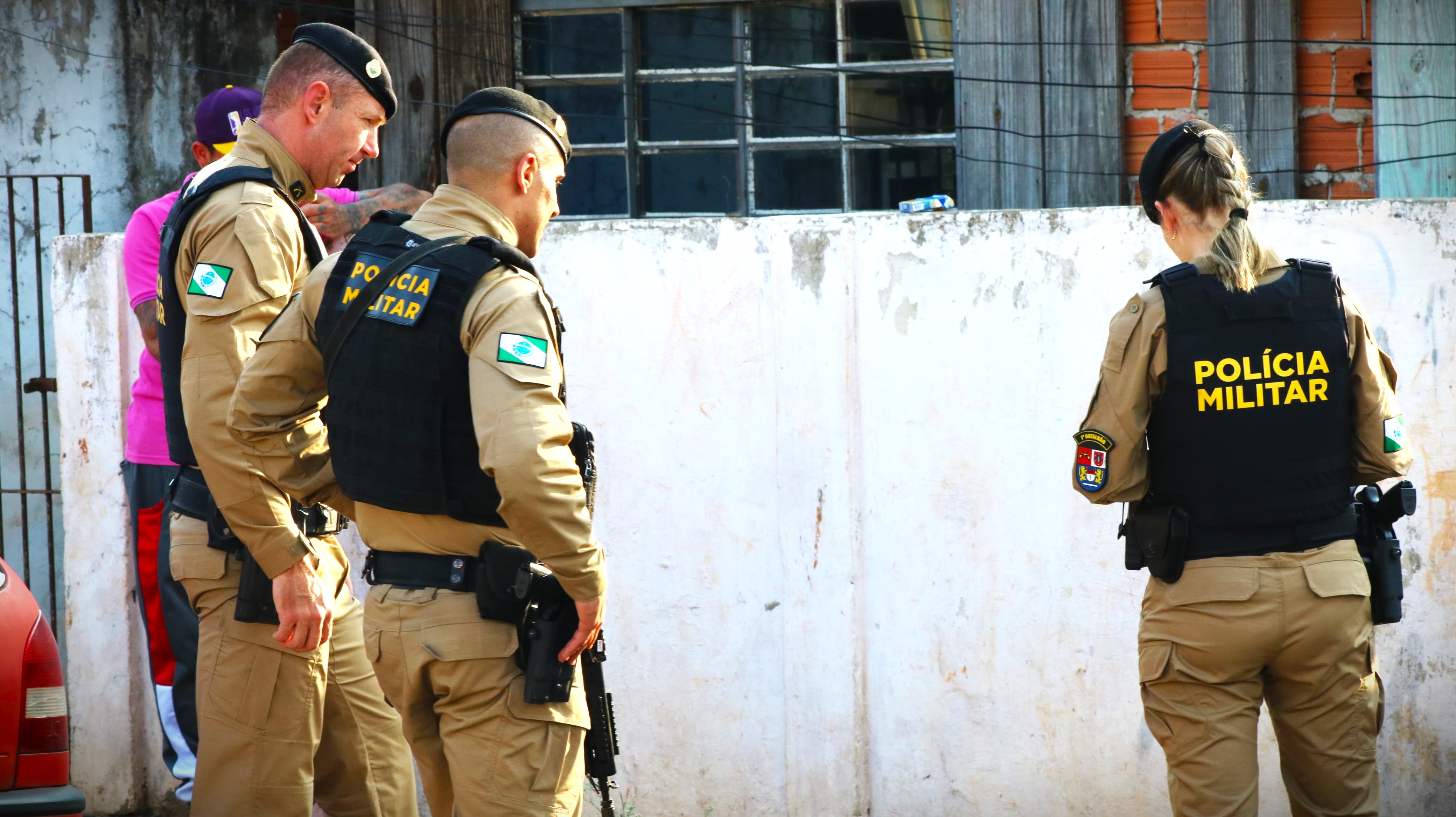 Situação mobilizou agentes de segurança, neste sábado (31).