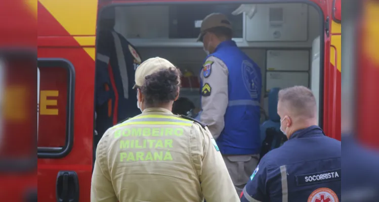 Jovem fica gravemente ferido ao cair de motocicleta, em Uvaranas, nesta sexta-feira (26) |