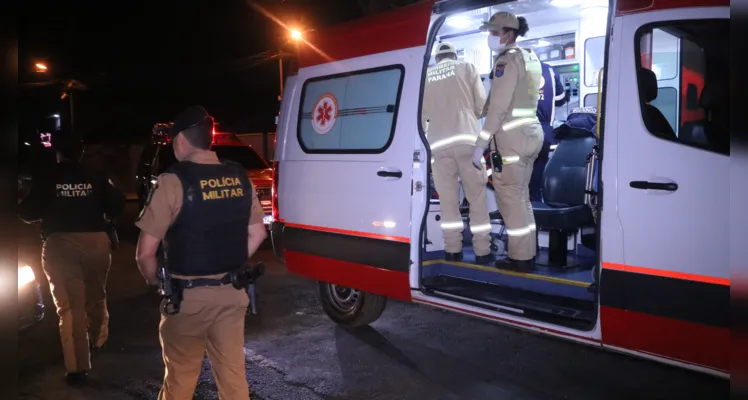 Homem leva facada ao tentar separar briga de bar e fica em estado grave, em Ponta Grossa |