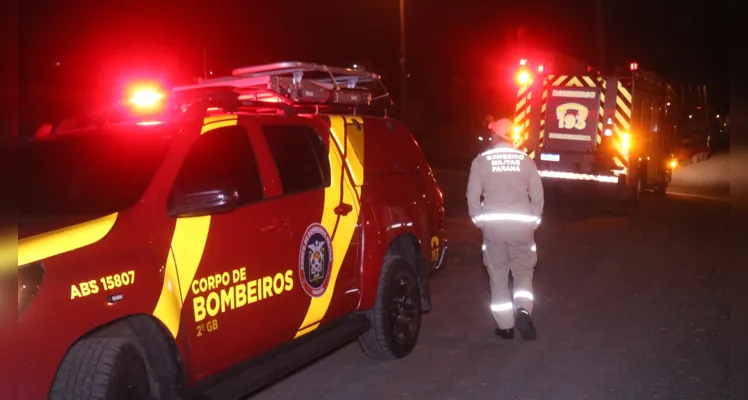 Incêndio em vegetação foi combatido na noite dessa quinta-feira