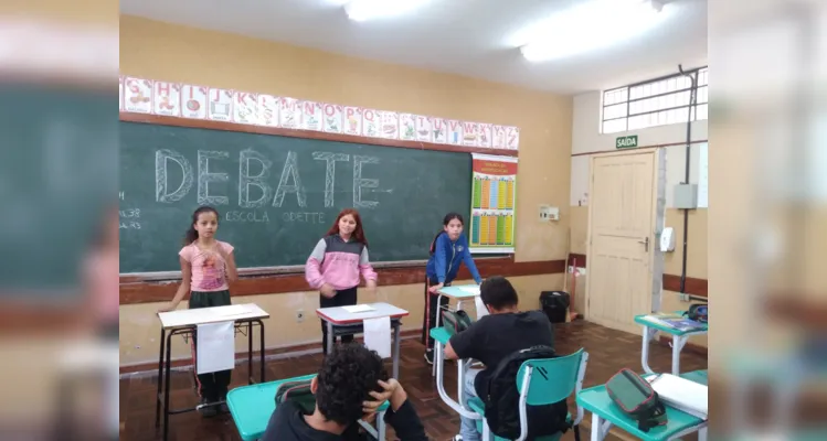 Educandos desenvolveram um amplo trabalho cidadão sobre as eleições.