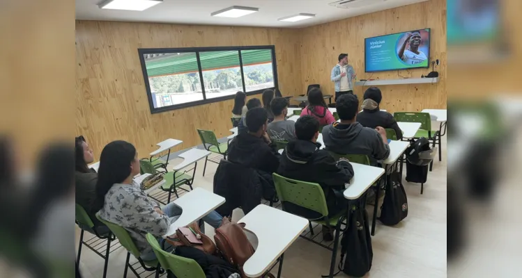 Conversa gerou reflexões e aprendizados para a vida cotidiana dos participantes.