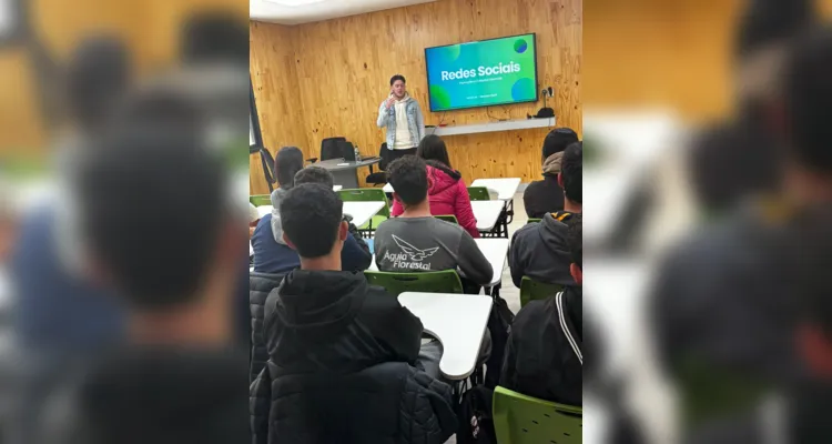 Conversa gerou reflexões e aprendizados para a vida cotidiana dos participantes.