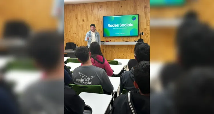 Conversa gerou reflexões e aprendizados para a vida cotidiana dos participantes.