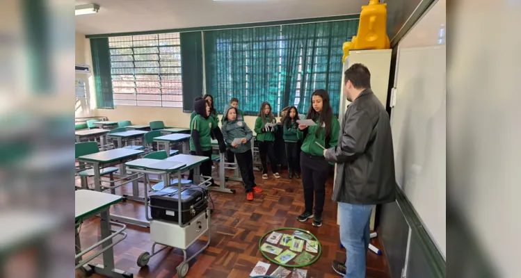 Palestra ensinou e divertiu alunos.