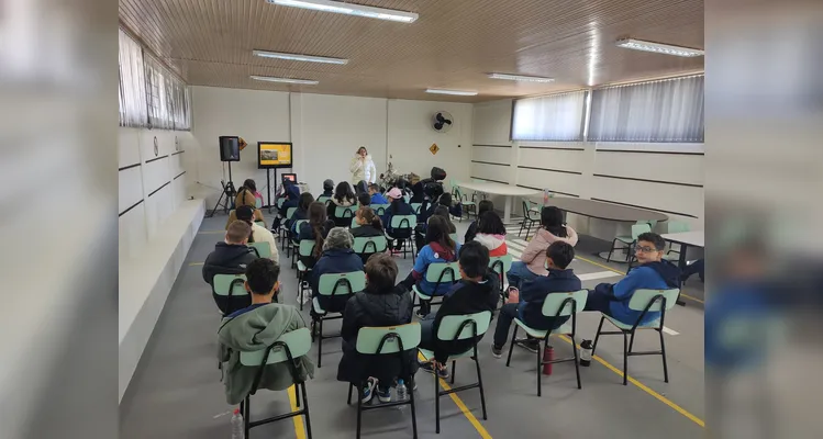 A turma também participou de uma palestra na Escola Prática de Trânsito.