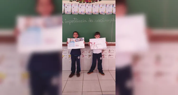 Confira as produções dos alunos em cartazes acerca do tema.