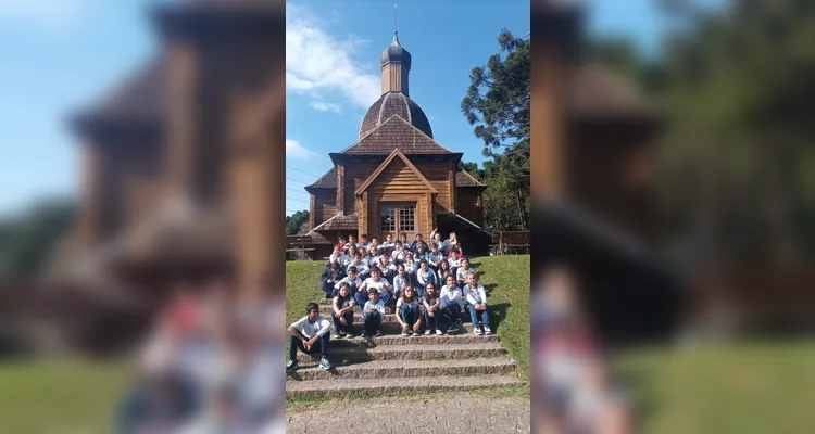 Veja as fotos da visita dos educandos à Igreja Católica de rito oriental.