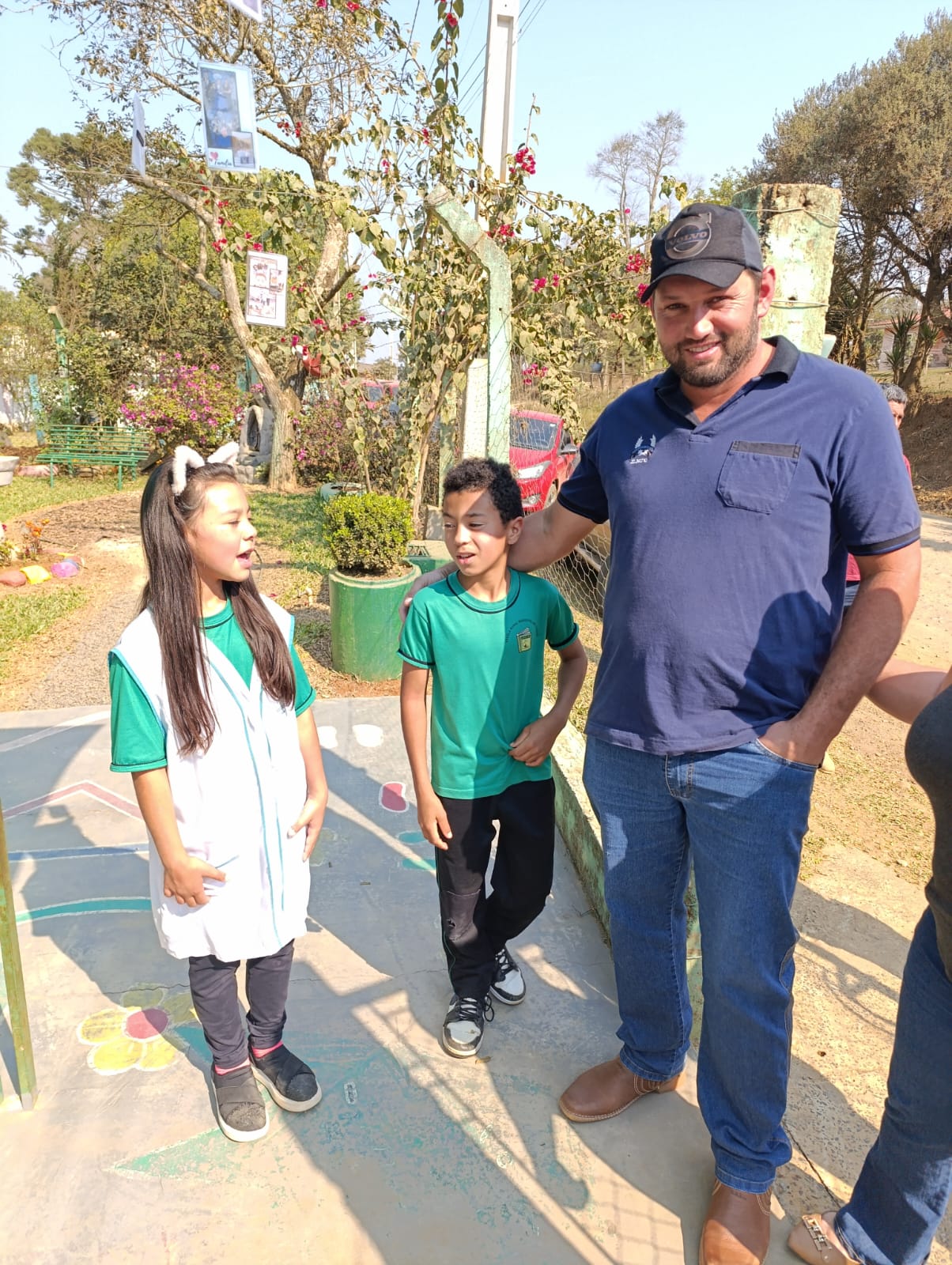 Os familiares puderam visitar as estações de trabalho e ver as atividades desenvolvidas pelos alunos.