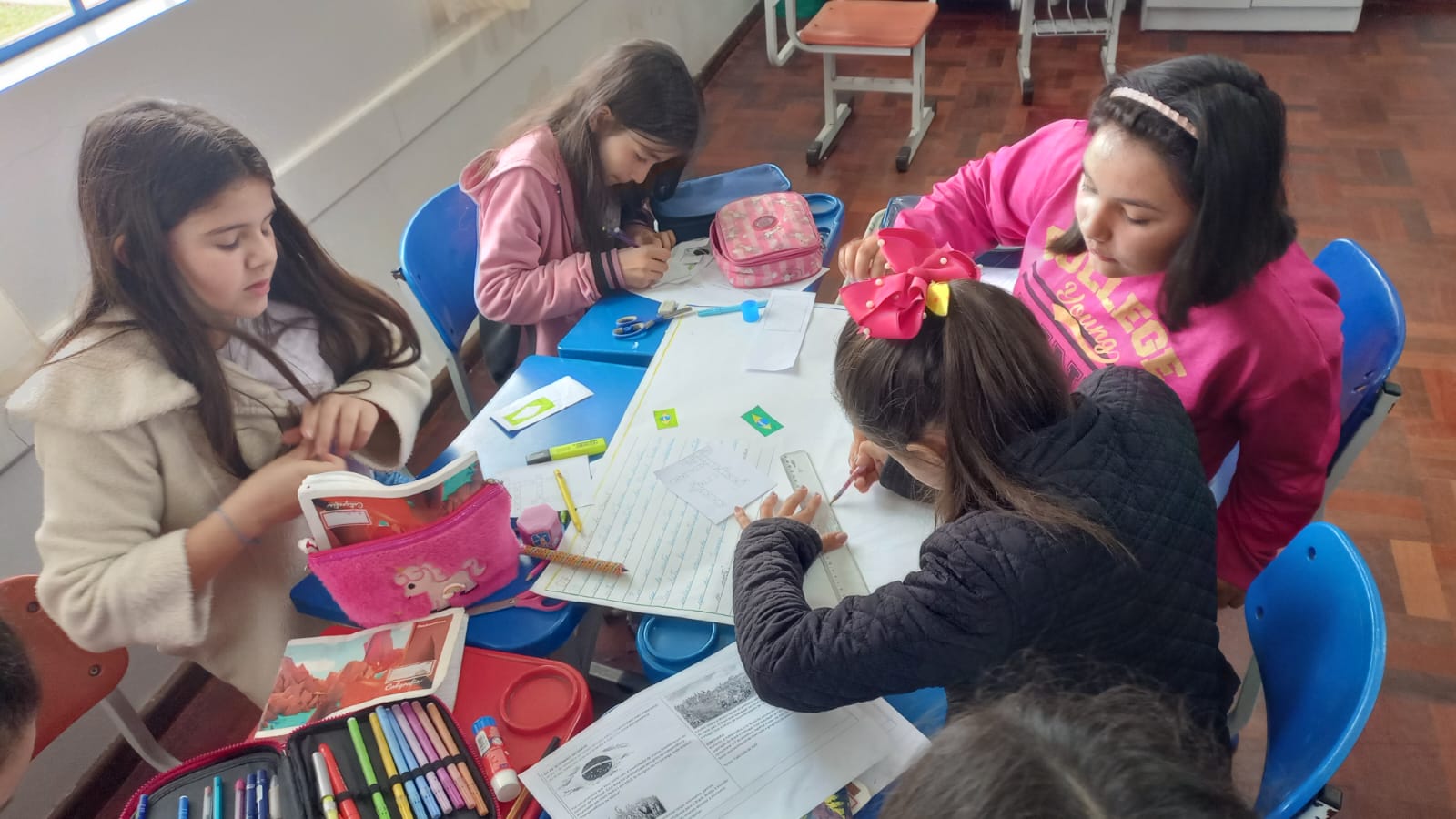 Veja como foi o trabalho dentro e fora da sala de aula.