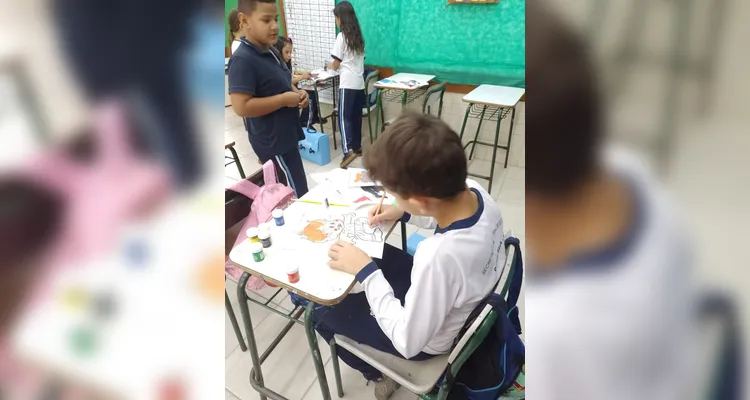 Educandos puderam fazer representações artísticas em sala de aula.