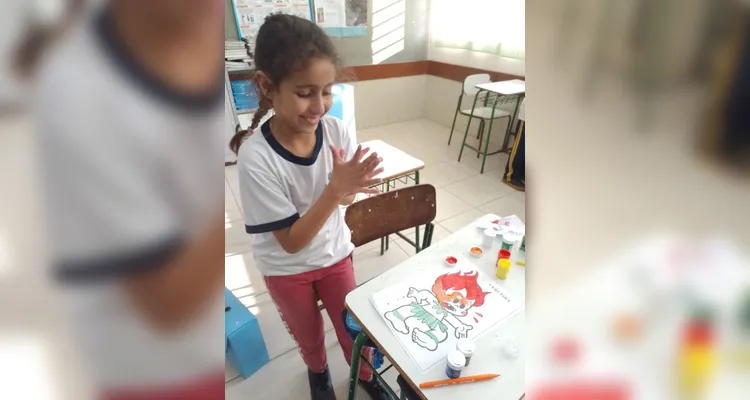 Educandos puderam fazer representações artísticas em sala de aula.