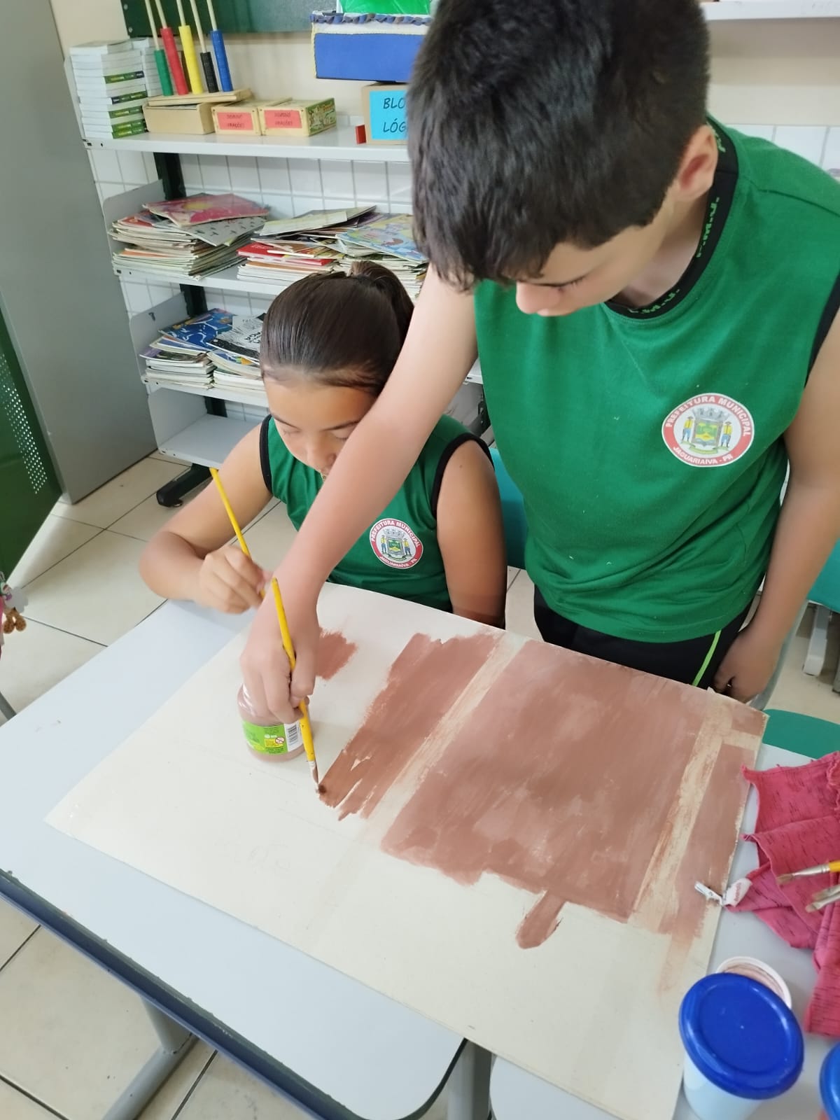 Confira as várias etapas dentro do trabalho realizado pelos alunos em sala de aula.