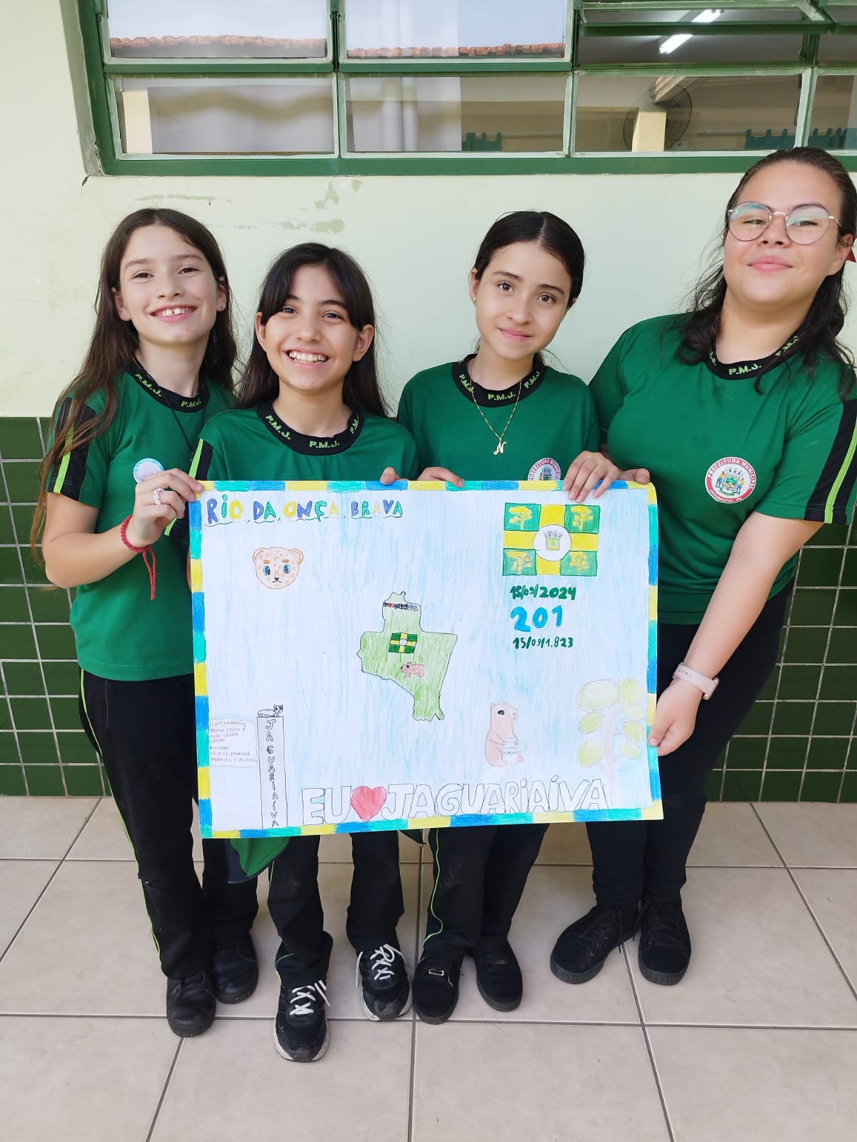 Confira as várias etapas dentro do trabalho realizado pelos alunos em sala de aula.