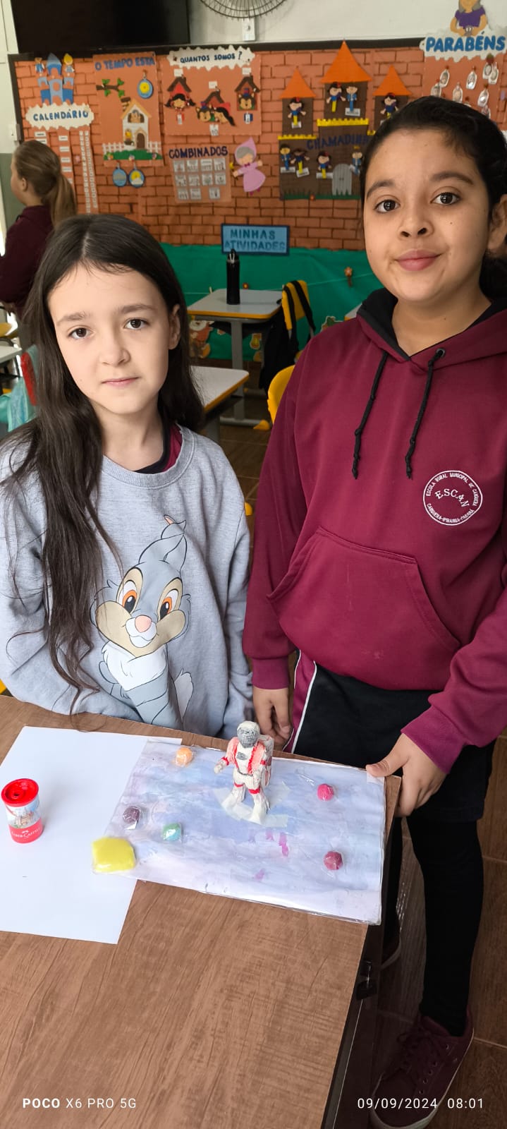 Após a realização dos trabalhos, os estudantes realizaram apresentações abertas a toda a escola.