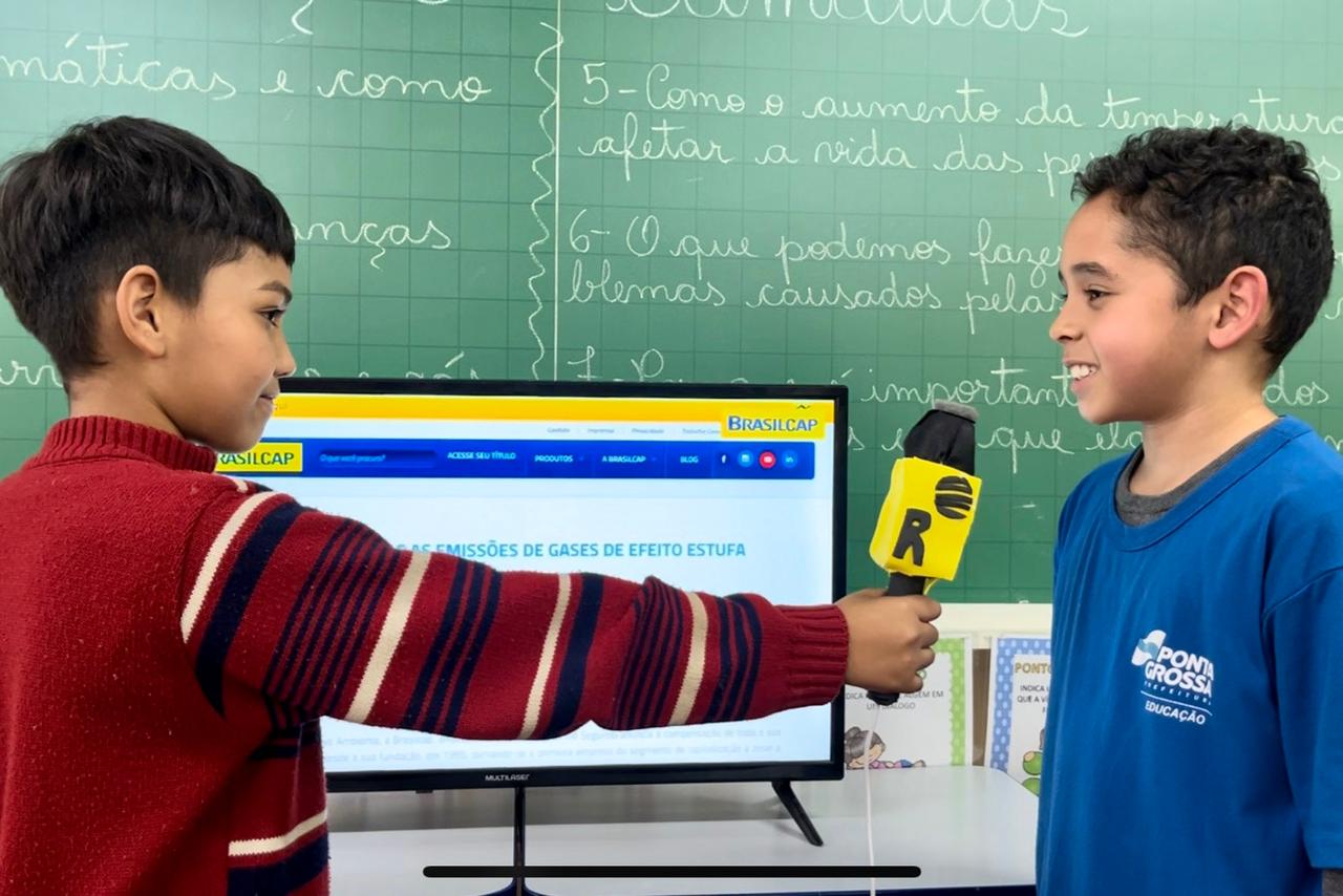 Umas das ações realizadas pela turma consistiu na gravação de entrevistas abordando questões ambientais.