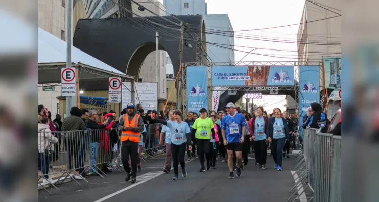 A Corrida da Padroeira abriu os festejos de Sant’Ana no domingo (21).