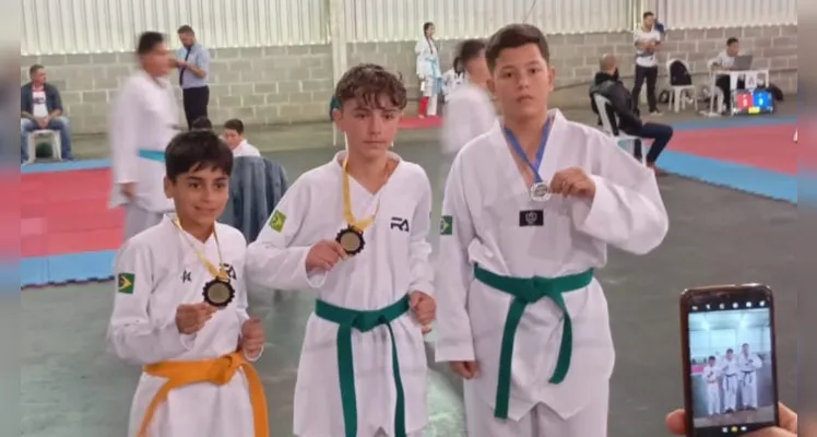 Os resultados individuais foram:12 medalhas de ouro, cinco de prata e duas de bronze.