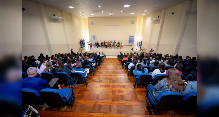 Seminário de Práticas da Educação é realizado em Ponta Grossa