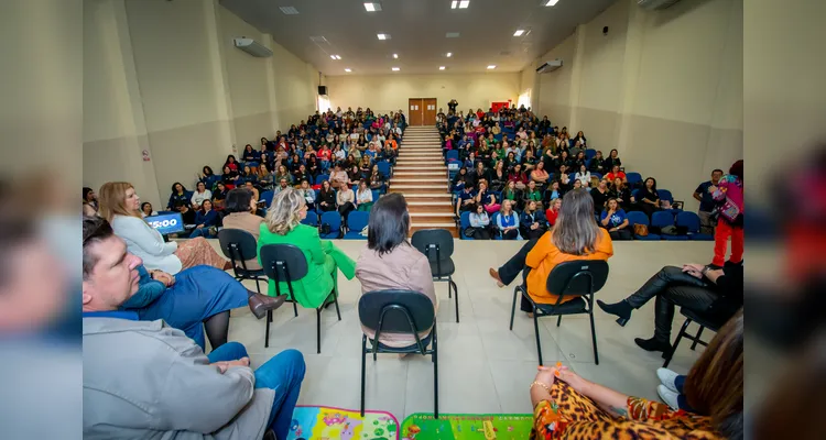 Seminário de Práticas da Educação é realizado em Ponta Grossa