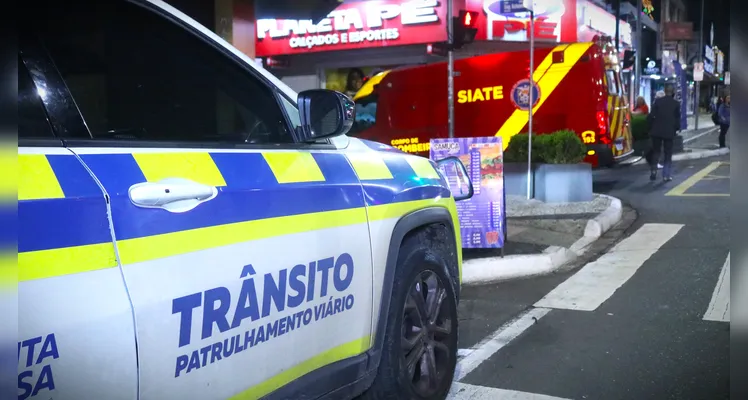 Acidente aconteceu no Centro de Ponta Grossa.