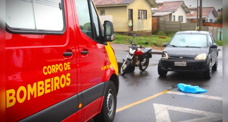 Siate, dos Bombeiros, encaminhou a vítima à UPA.