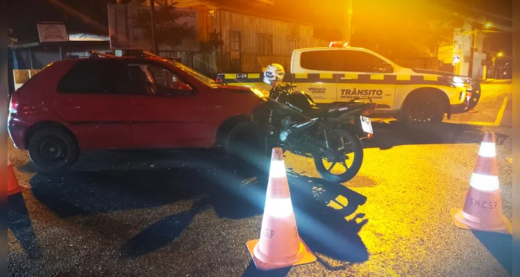 Agentes de segurança também realizaram a sinalização do local do acidente.