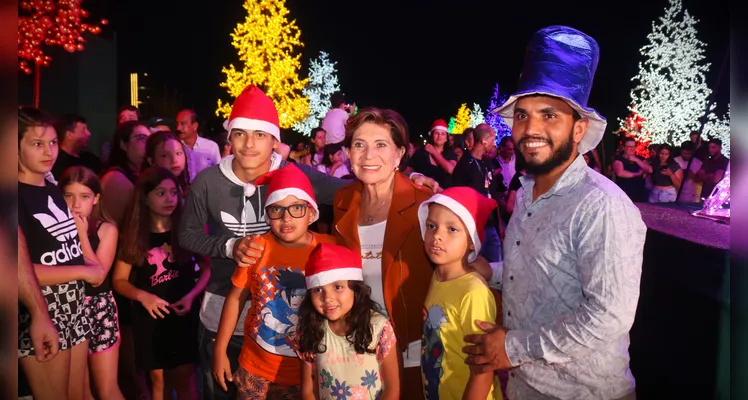 Prefeita Elizabeth Schmidt marcou presença no evento.