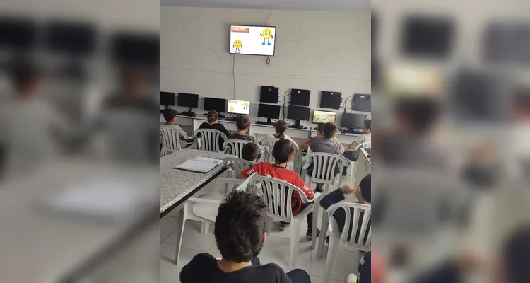 Tecnologia foi fundamental para entendimento dos educandos sobre o tema trabalhado.