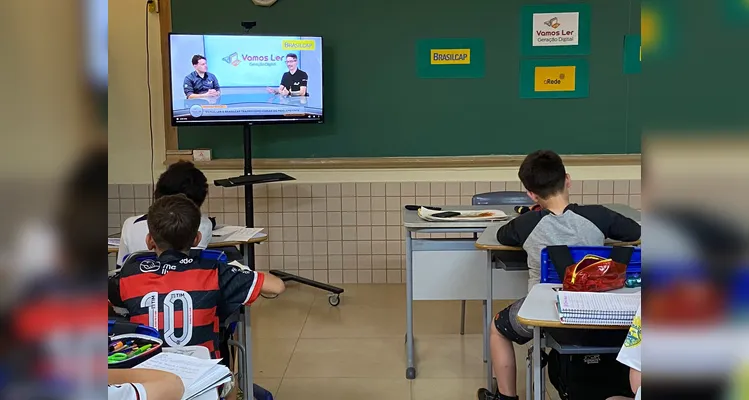 Confira o diversificado trabalho realizado pelos alunos em sala de aula com a videoaula da Brasilcap.